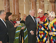 Auftakt Schäfflertanz 2017 in der Bayerischen Staatskanzlei vor Horst Seerhofer und vielen Ministern (Bild: Martin Schmitz)